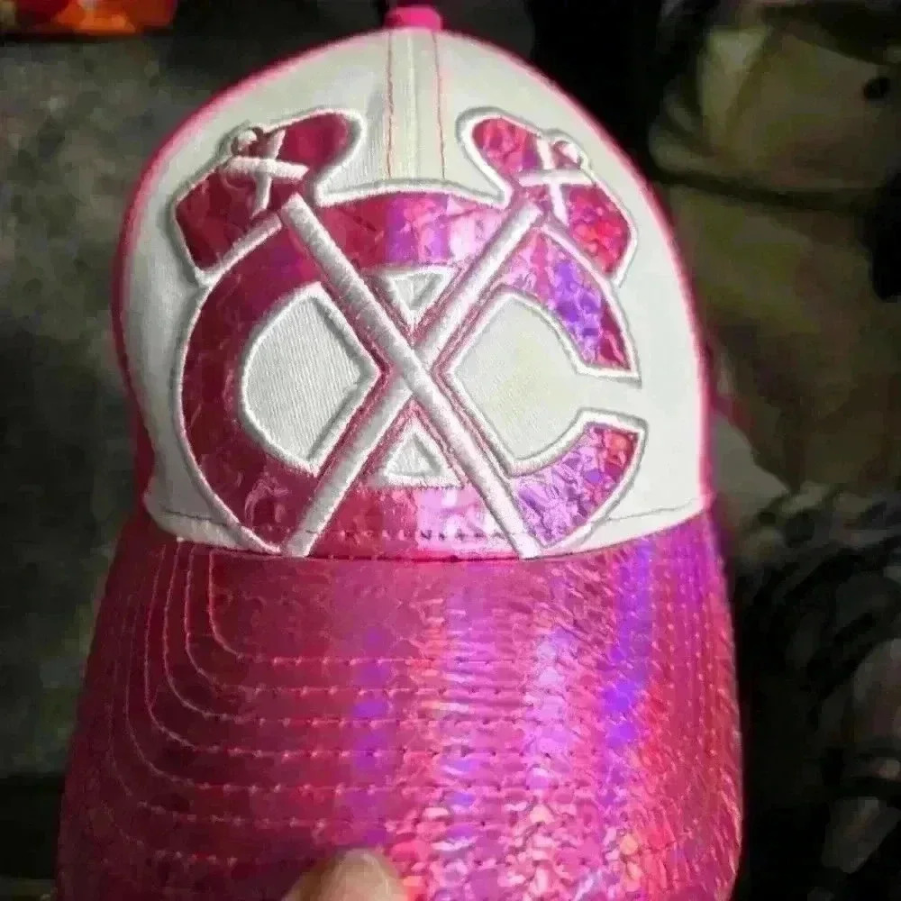 New Era Chicago Blackhawks girls baseball cap. Pink & white. Youth